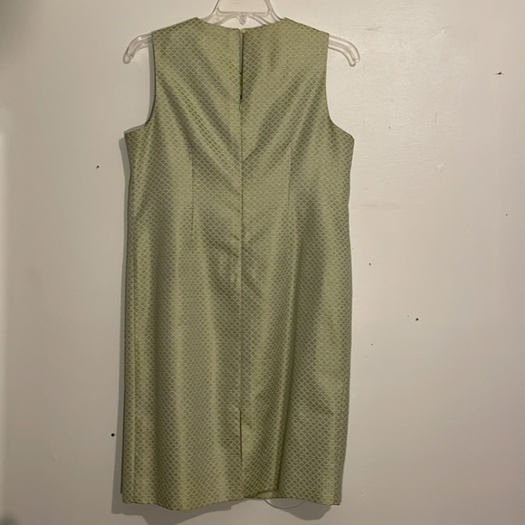 Henry Lee 2-Pc Dress Suit, Light Lime, Straight Line, 3/4 Sleeves, size 10P - Picture 12 of 16